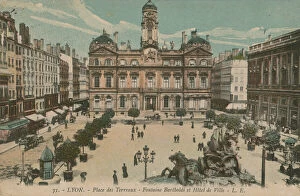 Lyon - Place des Terreaux - Bartholdi Fountain and the Town Hall. Postcard sent in 1913