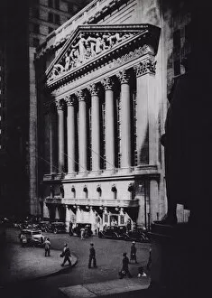Broad Street Gallery: Manhattan: The New York Stock Exchange, Broad Street (b / w photo)