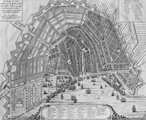 Port Collection: Map of Amsterdam, 1662 (engraving) (b / w photo)
