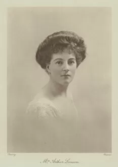 Mrs Arthur Leveson (b / w photo)