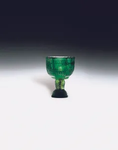 Mughal wine cup, period of Jahangir, 1605-27 (emerald, gold & enamel) (see also 779491 Mughal wine cup, period of Jahangir, 1605-27 (emerald, gold & enamel) (see also 779491