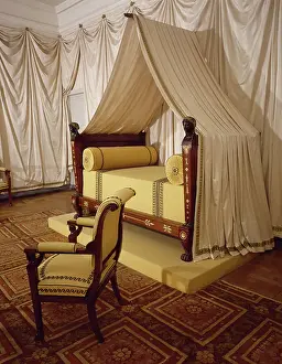 Napoleon Bonaparte's bed in mahogany and gilded bronze Napoleon Bonaparte's bed in mahogany and gilded bronze