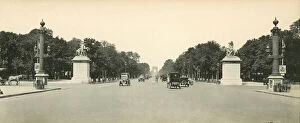 Paris, Perspective de l'Avenue des Champs-Elysees, Les Chevaux de Marly, Champs Elysees Avenue