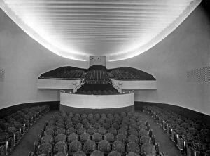 Paris Soir Cinema, Paris, c.1930 (b/w photo)