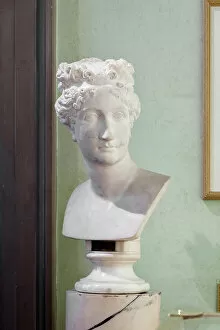 Princesses Gallery: Pauline Bonaparte Borghese, 1808, (marble)