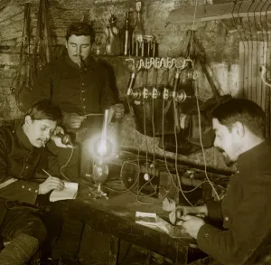 Photography - Stereo glass plate on the First World War: The cellar of telephonists Photography - Stereo glass plate on the First World War: The cellar of telephonists