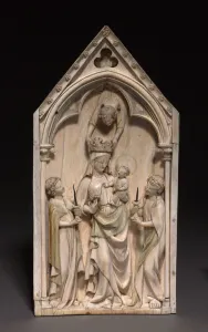 Plaque: The Virgin and Child with Angels, Paris, c.1320-1330 (ivory Plaque: The Virgin and Child with Angels, Paris, c.1320-1330 (ivory