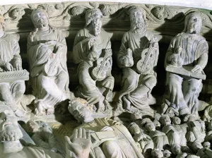 Detail of the Portico de la Gloria depicting musicians (stone) Detail of the Portico de la Gloria depicting musicians (stone)