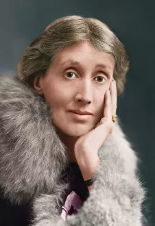 Modernist Gallery: Portrait of Virginia Woolf, 1927 (photo)