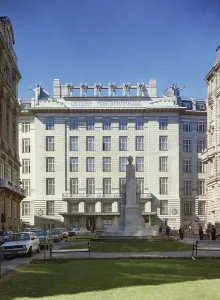 Austrians Gallery: Post Office Savings Bank, 1904-06 (photo)