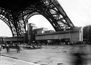 Press Pavilion under the Eiffel Tower, Paris World Fair Paris, 1937 (b / w photo)