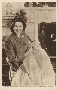 Princess Elizabeth (later Queen Elizabeth II) with her eldest son, Prince Charles, as a baby (b/w photo) Princess Elizabeth (later Queen Elizabeth II) with her eldest son, Prince Charles, as a baby (b/w photo)