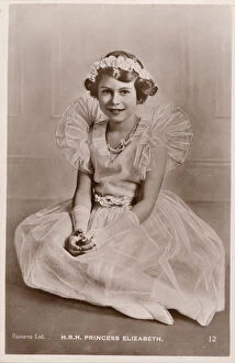 Princess Elizabeth Gallery: Queen Elizabeth II as a young girl (b / w photo)