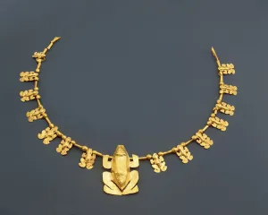 Quimbaya necklace with frogs, from Colombia (hammered gold) Quimbaya necklace with frogs, from Colombia (hammered gold)