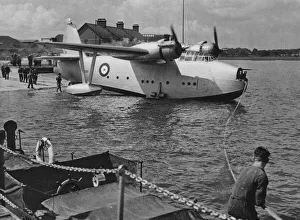 Saro Lerwick high-speed long-range flying boat, with Bristol Hercules engines (b/w photo) Saro Lerwick high-speed long-range flying boat, with Bristol Hercules engines (b/w photo)