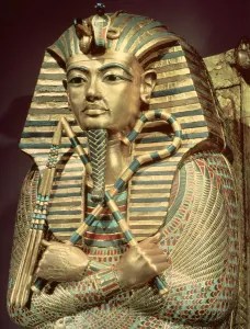 Images Dated 1st September 2006: Detail of the second mummiform coffin of Tutankhamun (c