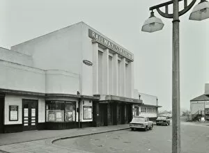 Suburbia Gallery: Surbiton Railway Station, viewed from Victoria Road, 1969 (b / w photo)