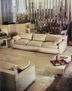 Syrie Maugham, All-white Living Room (colour photo) Syrie Maugham, All-white Living Room (colour photo)