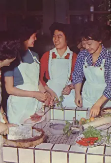 Taiwan: Learning Chinese cuisine, 1963 (photo) Taiwan: Learning Chinese cuisine, 1963 (photo)