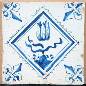 Tulip in a Diamond (with fleur-de-lis corners) 1620-50 (ceramic) Tulip in a Diamond (with fleur-de-lis corners) 1620-50 (ceramic)