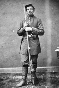 Union soldier of Berdan's sharpshooters (b/w photo) Union soldier of Berdan's sharpshooters (b/w photo)