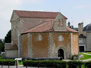 View of the Baptistry of St. Jean (photo)