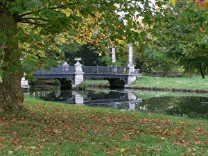 Images Dated 11th October 2008: A view of the English Gardens bridge, Le Pont des Grandes Homms