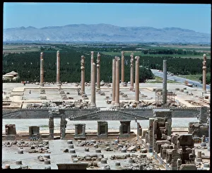 View of the hall of the Apadana, and 100 columns hall View of the hall of the Apadana, and 100 columns hall