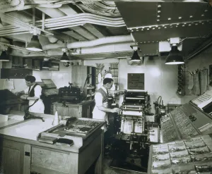 View of the Printing Press aboard the Ivernia (b/w photo) View of the Printing Press aboard the Ivernia (b/w photo)