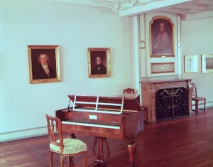 View of a room with a grand piano belonging to Ludwig van Beethoven (1770-1827) (photo) View of a room with a grand piano belonging to Ludwig van Beethoven (1770-1827) (photo)
