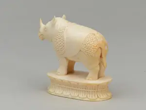 White bishop, chess piece, India, 1820 circa (ivory) White bishop, chess piece, India, 1820 circa (ivory)