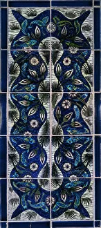 A William de Morgan (1839-1917) Isnik tile panel A William de Morgan (1839-1917) Isnik tile panel