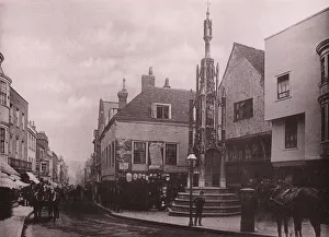 Winchester: City Cross and High Street (b/w photo) Winchester: City Cross and High Street (b/w photo)
