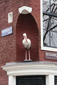 Images Dated 19th February 2006: Statue of stork at the crossing of Prinsengracht and Reguliersgracht, Amsterdam The netherlands