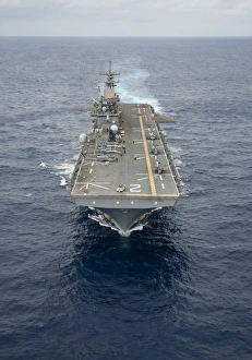 The amphibious assault ship USS Essex transits the Pacific Ocean