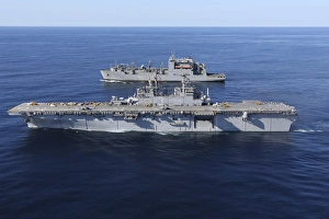 Amphibious assault ship USS Kearsarge alongside USNS Robert E. Peary Amphibious assault ship USS Kearsarge alongside USNS Robert E. Peary