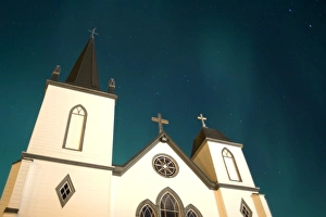 <b class=qtipBold><figcaption>Aurora above church</figcaption></b><br>November 20, 2003 - Aurora above church, Kincolith, British Columbia, Canada.<br><em>© Yuichi Takasaka/Stocktrek Images</em> Aurora above church