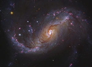 Barred Spiral Galaxy NGC 1672 in Dorado Barred Spiral Galaxy NGC 1672 in Dorado