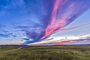 Colorful sunset at the Reesor Ranch on the Alberta-Saskatchewan border Colorful sunset at the Reesor Ranch on the Alberta-Saskatchewan border