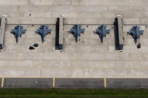 F-16 Fighting Falcons at Kunsan Air Base, South Korea F-16 Fighting Falcons at Kunsan Air Base, South Korea