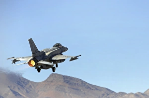 An F-16E from the United Arab Emirates taking off for a training mission at Nellis Air An F-16E from the United Arab Emirates taking off for a training mission at Nellis Air