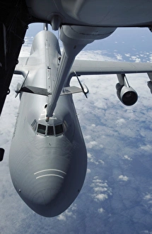 A KC-10 Extender prepares to refuel a C-5 Galaxy A KC-10 Extender prepares to refuel a C-5 Galaxy