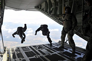 Paratroopers with the Spanish military jump from a C-130J Super Hercules Paratroopers with the Spanish military jump from a C-130J Super Hercules