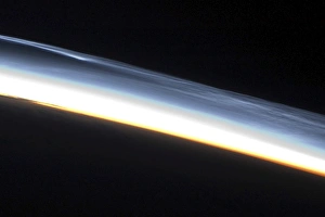Polar mesospheric clouds over the Southern Hemisphere Polar mesospheric clouds over the Southern Hemisphere