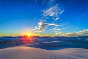Setting Sun at White Sands National Monument, New Mexico Setting Sun at White Sands National Monument, New Mexico