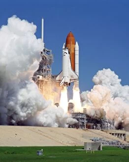 Spacecraft Gallery: Space Shuttle Atlantis lifts off from Kennedy Space Center