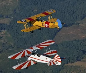 Images Dated 6th August 2005: Stearman Model 75 biplanes flying over Vacaville, California