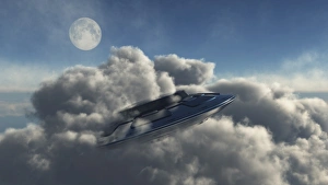 Flying Saucers Gallery: A UFO hiding in a dense cloud formation
