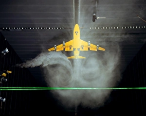 Wake Vortex flow visualization tests of a Boeing 747 model Wake Vortex flow visualization tests of a Boeing 747 model