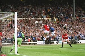 Manchester United Gallery: 1995 FA Cup - Final - Everton V Manchester United - Wembley